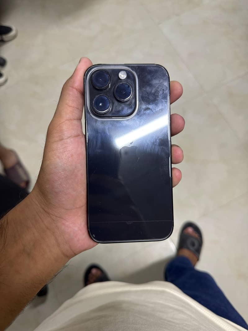 Apple iPhone 14 Pro 1