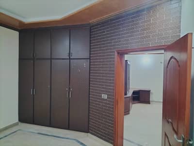 10 Marla Upper Portion For Rent