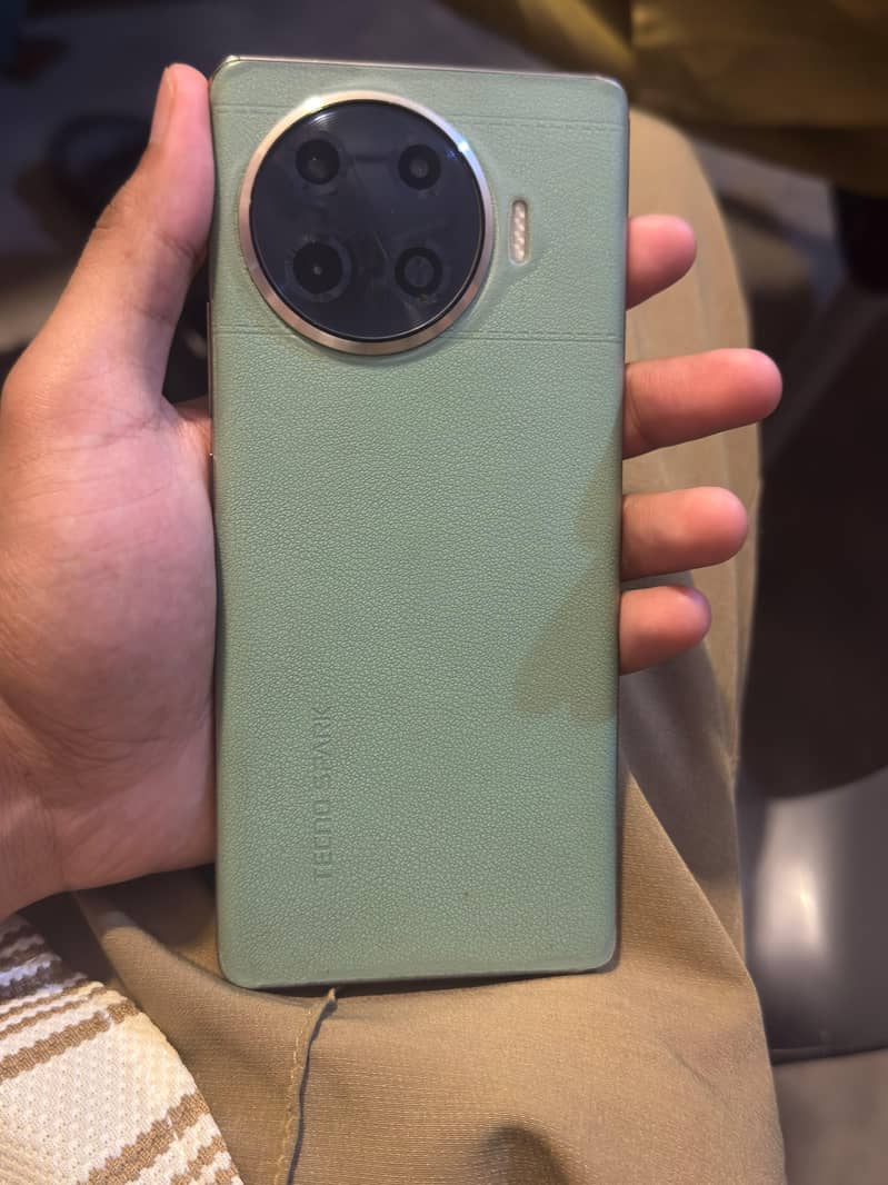 Tecno Spark 20 Pro Plus 0