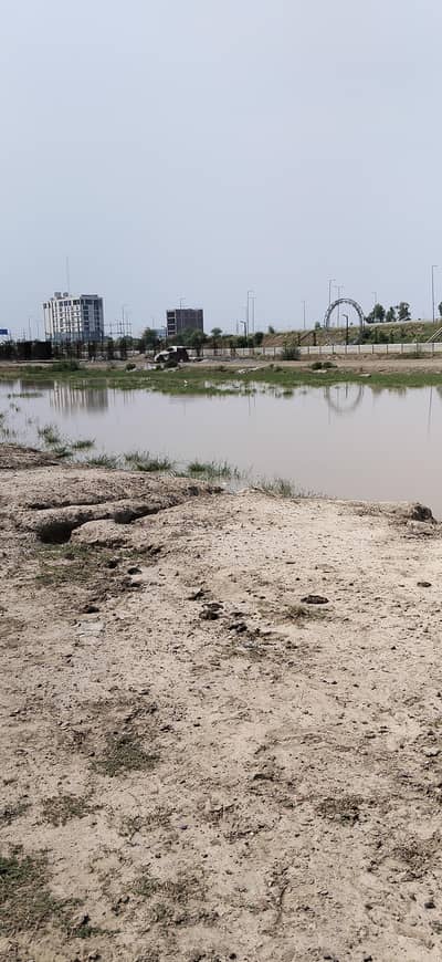plot No. 804 golf residentia phase 1 bahria town Lahore