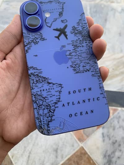 Apple iPhone 16