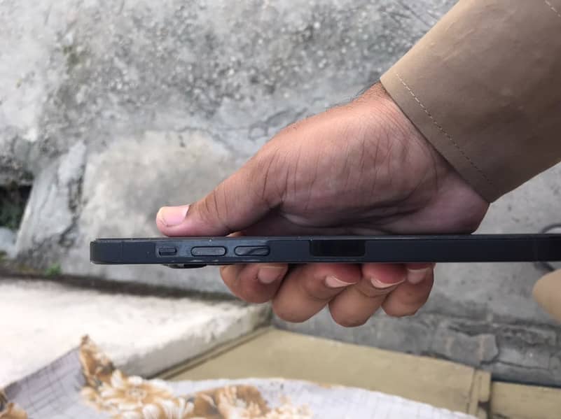 Apple iPhone 14 Pro Max 0