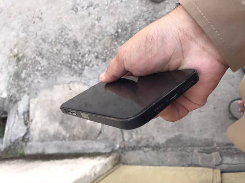 Apple iPhone 14 Pro Max 2