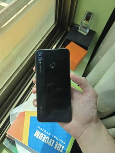 Honor 8X -6GB RAM/ 128 STORAGE