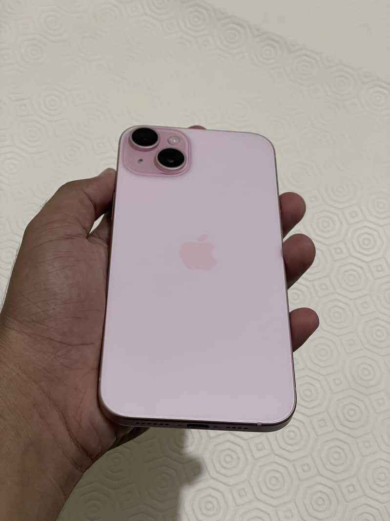 Apple iPhone 15 plus 1