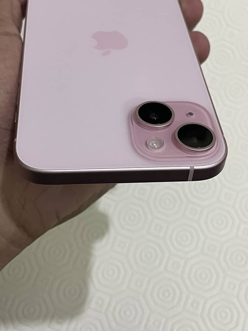 Apple iPhone 15 plus 10