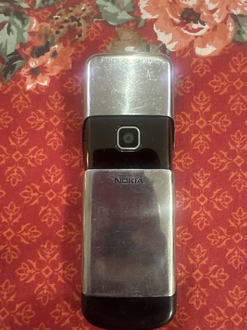 Nokia 8600 same condition 2
