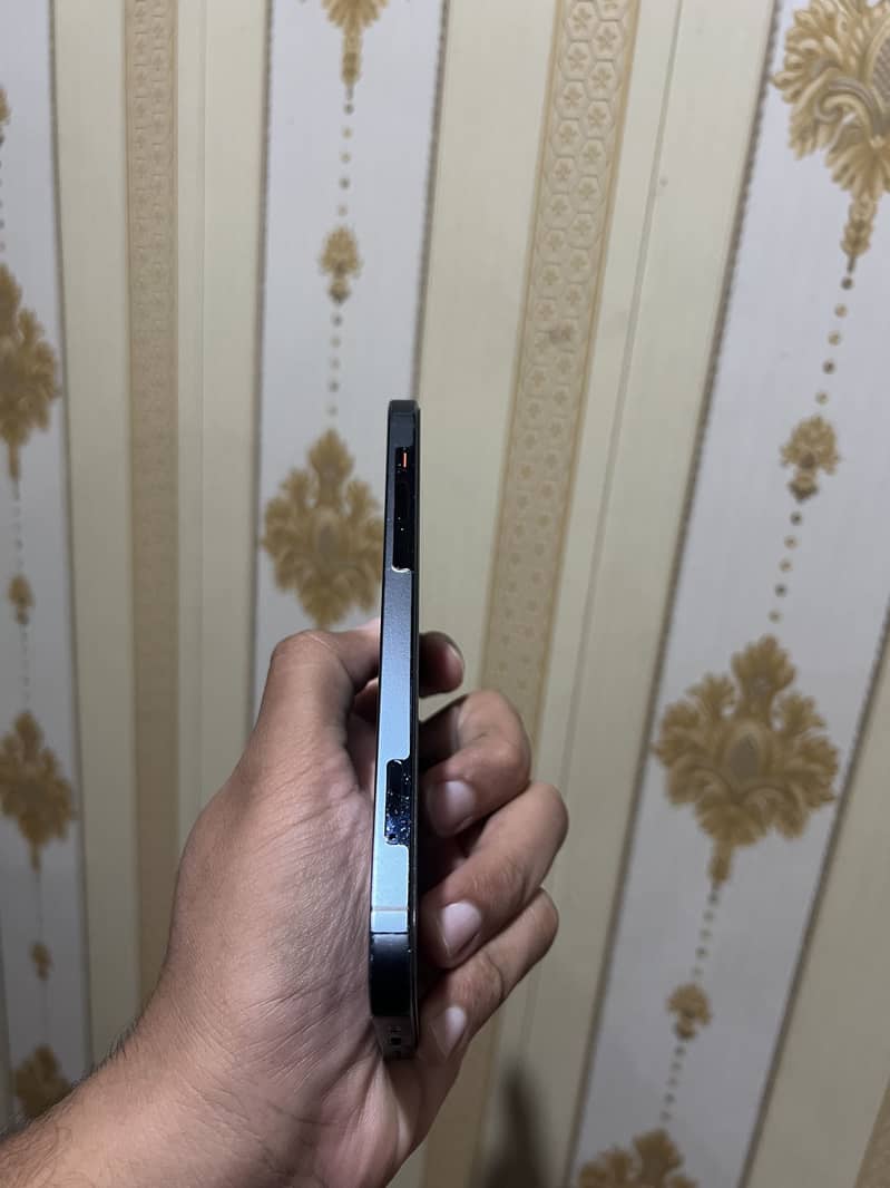 Apple iPhone 12 Pro 2