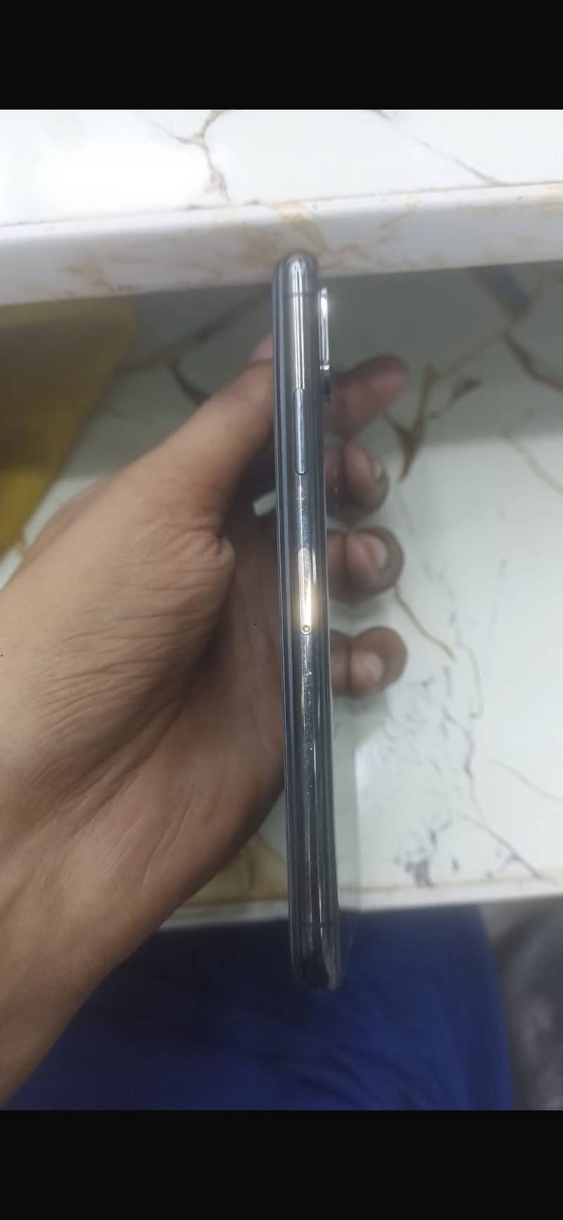 Apple iPhone XS 1