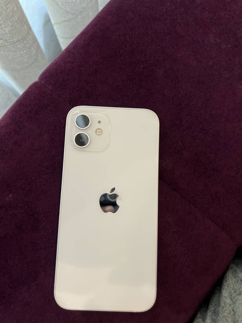 Apple iPhone 12 0