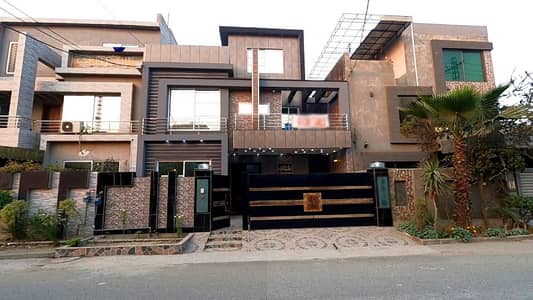 Hot Deal! 10 Marla Stylish Villa For Sale Demand 460 Lac