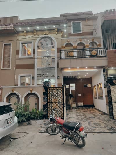 Stylish 5 Marla Home For Sale Direct Access To Ferozepur Road