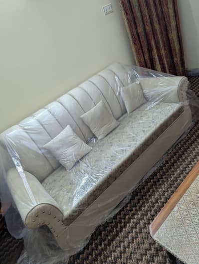 Brand New Sofa – Only 4 Days Old | Unused | Excellent Condition