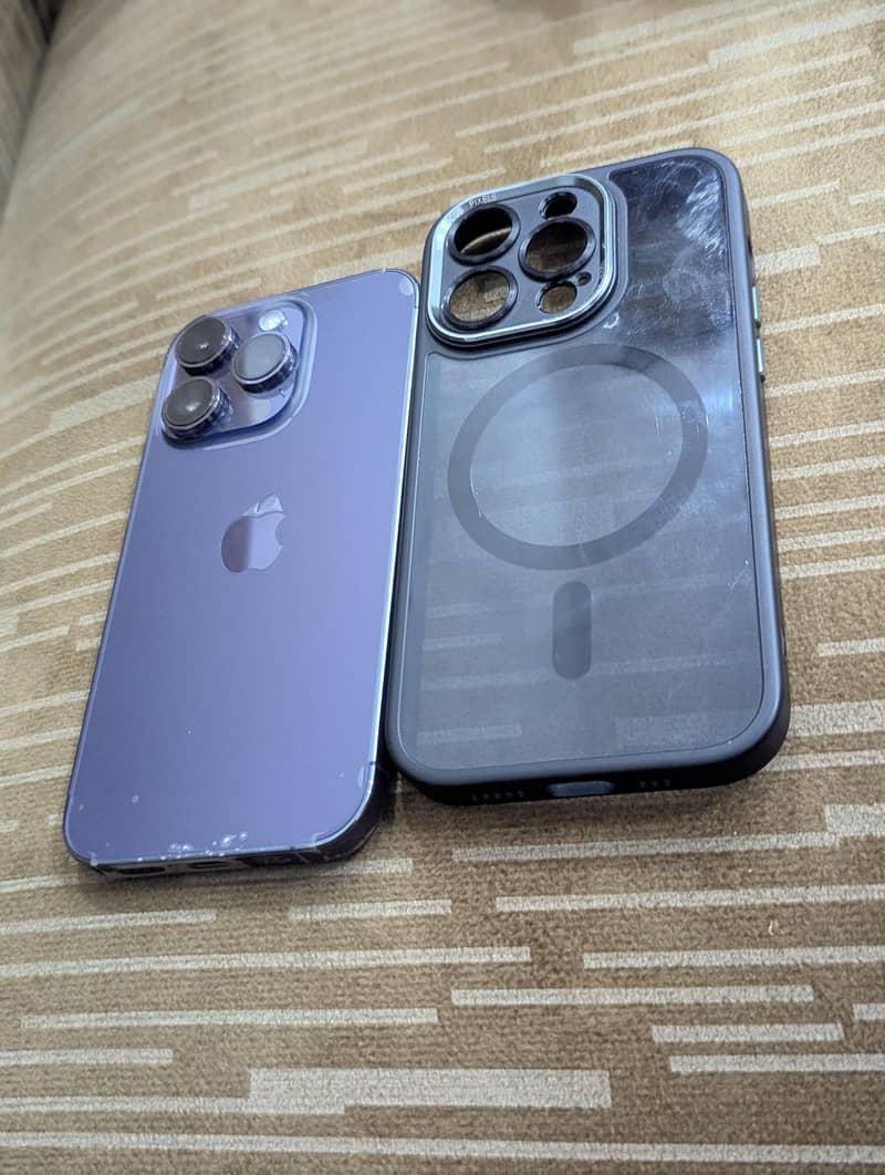 Apple iPhone 14 Pro 0