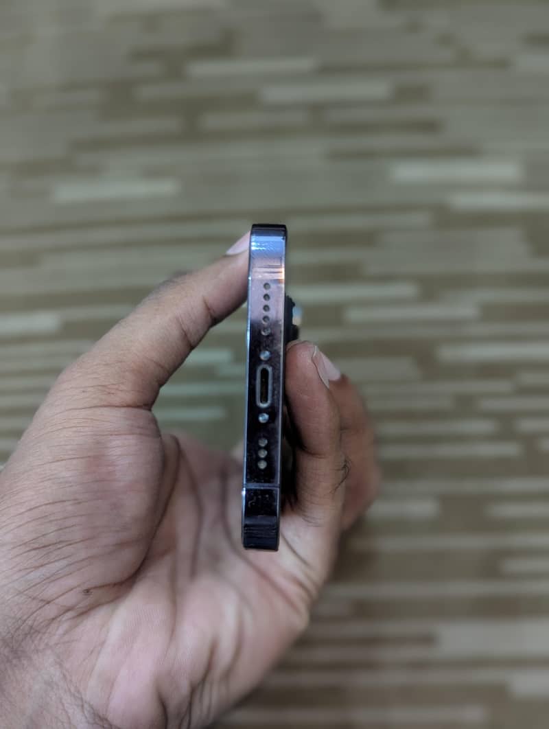 Apple iPhone 14 Pro 4