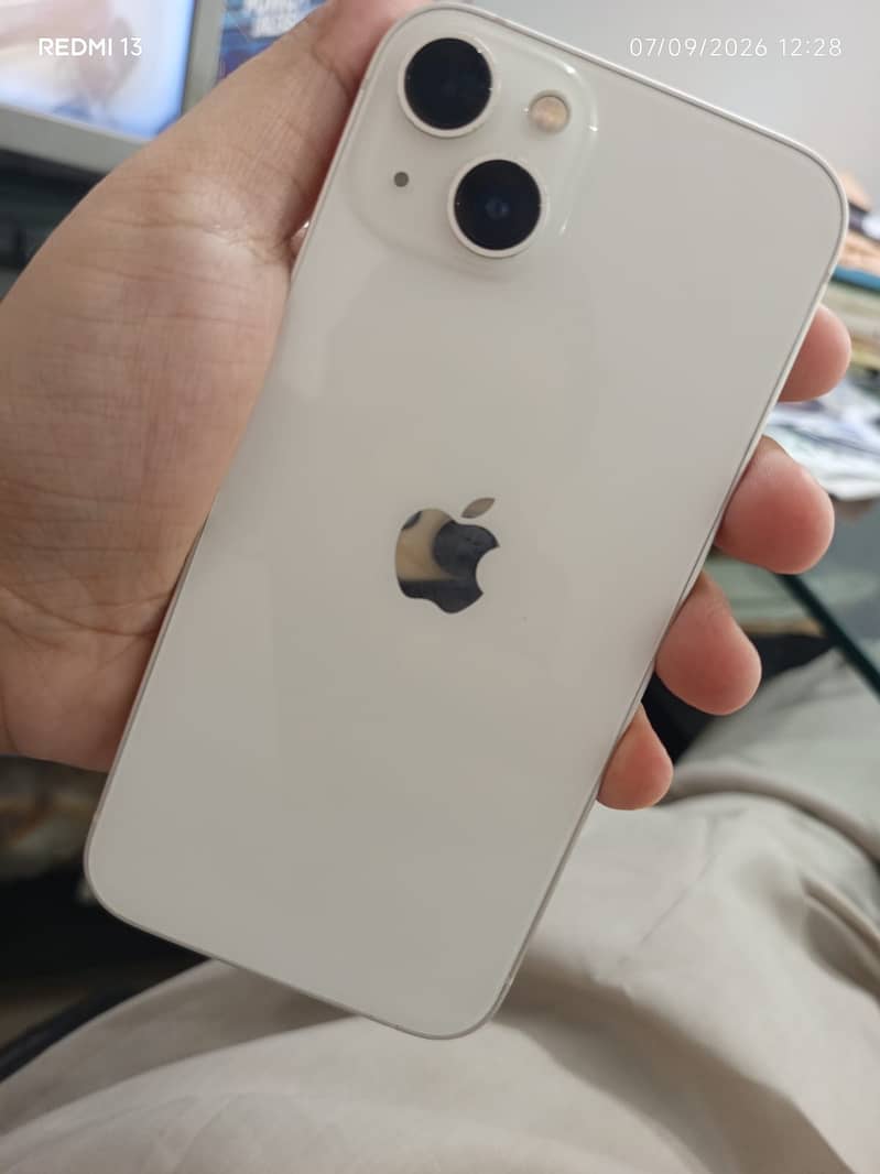 Apple iPhone 13 0