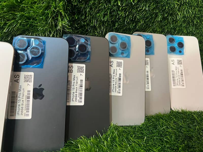 Apple iPhone 15 Pro Max 0