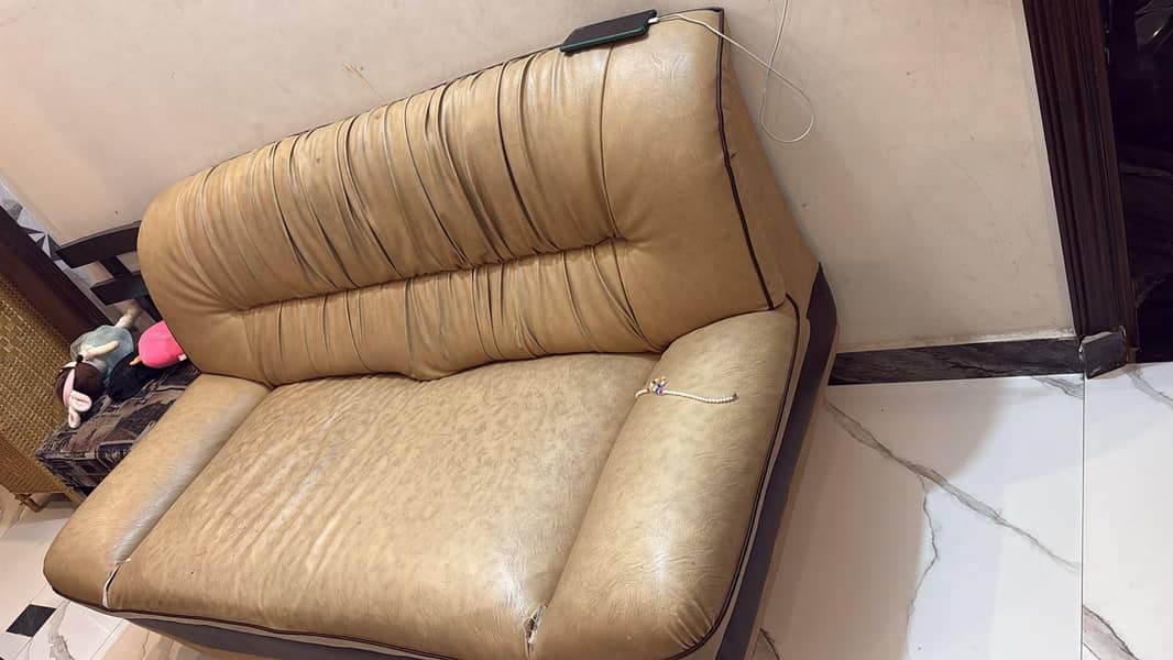 sofa 6 seater 0