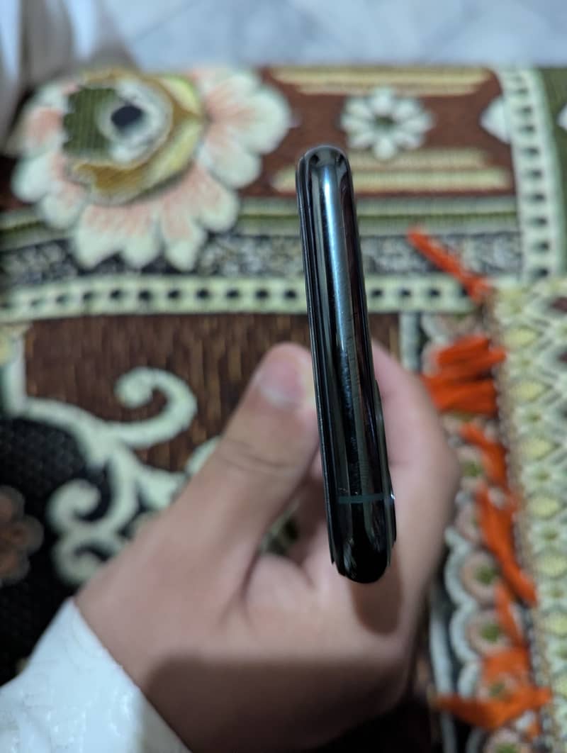 Apple iPhone 11 Pro 5