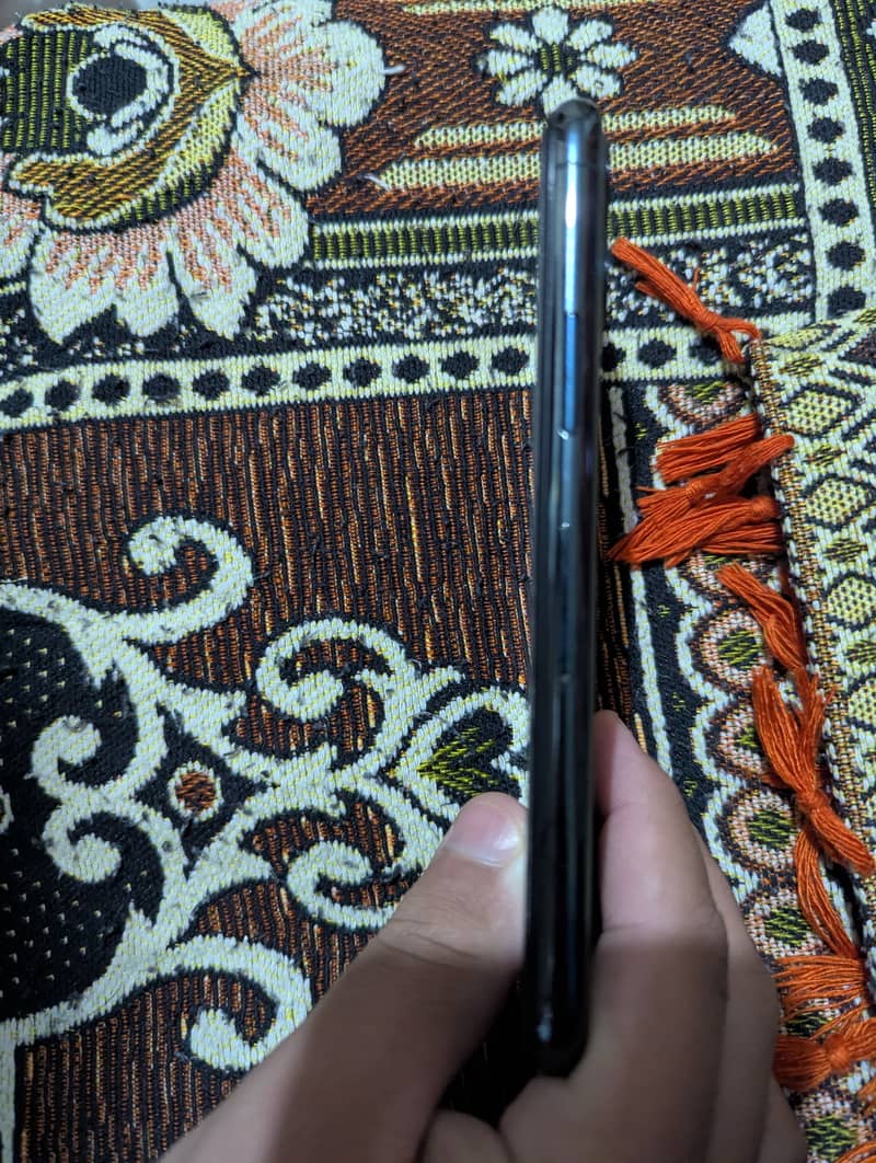 Apple iPhone 11 Pro 7