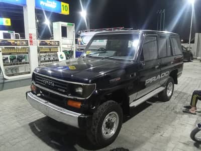 Toyota Land Cruiser Jeep 5 door with bj212 frame