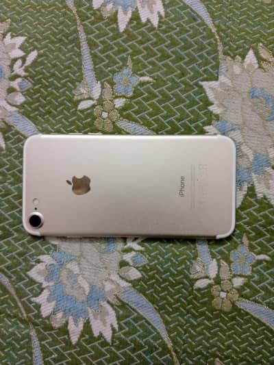Apple iPhone 7