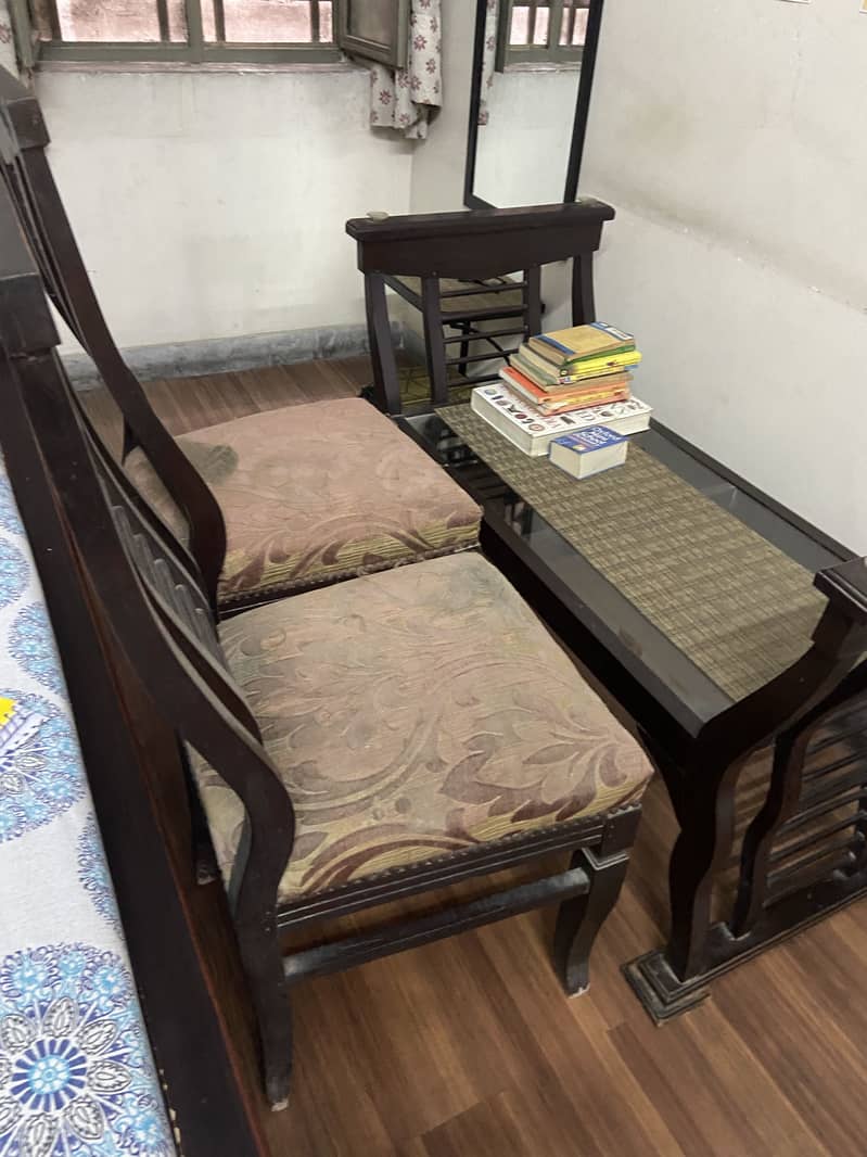 6 seater dining table 1