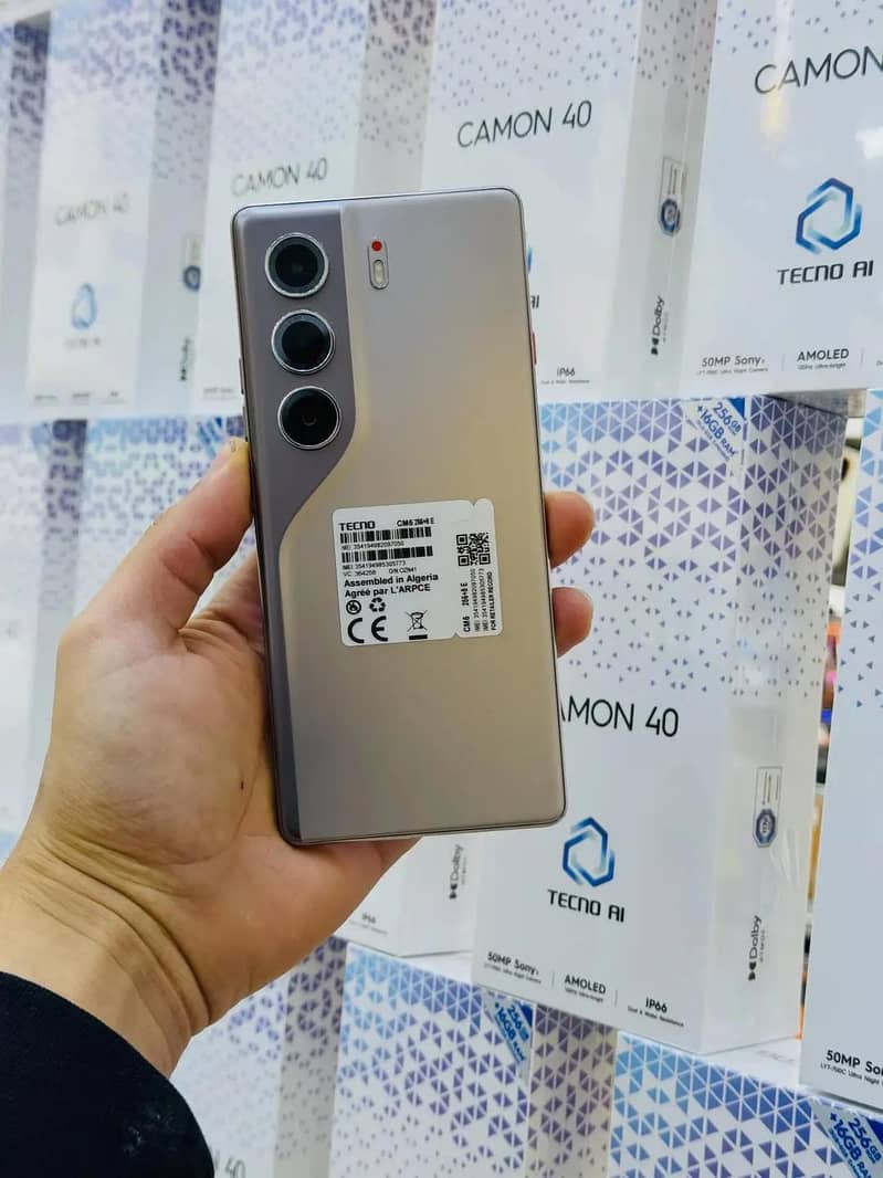 Tecno CAMON 40 Pro 0