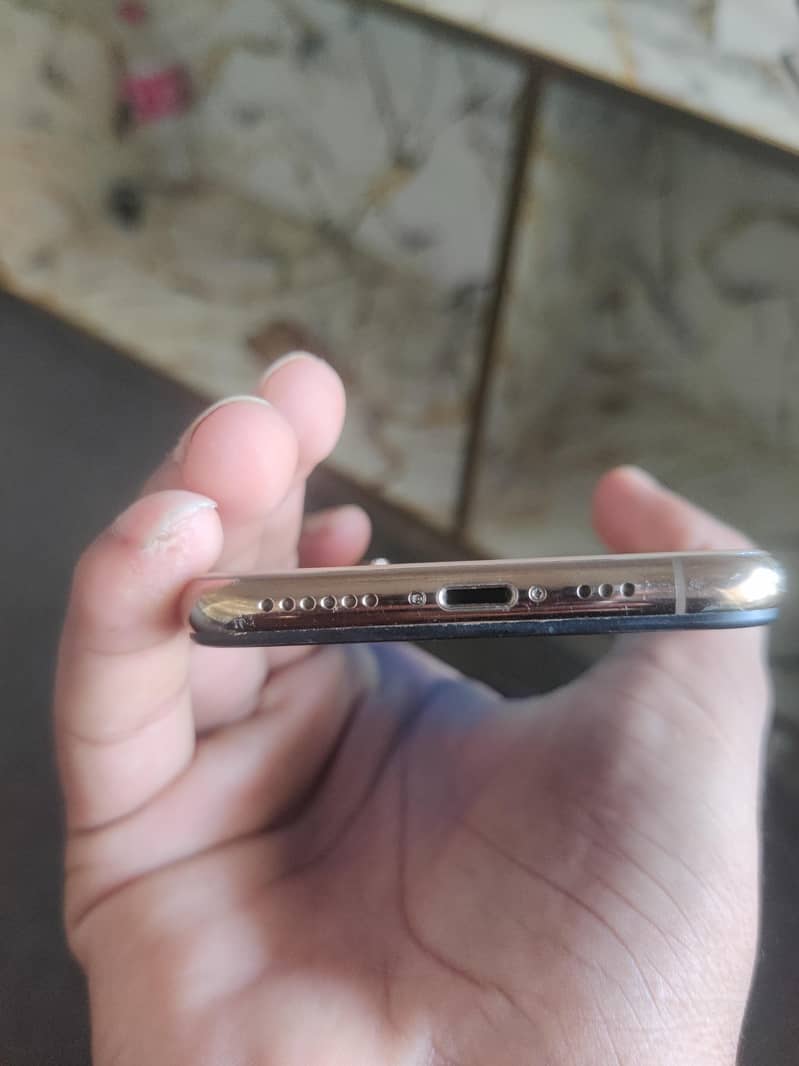 Apple iPhone XS 2