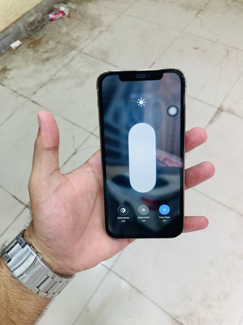 Apple iPhone 12 Pro 4