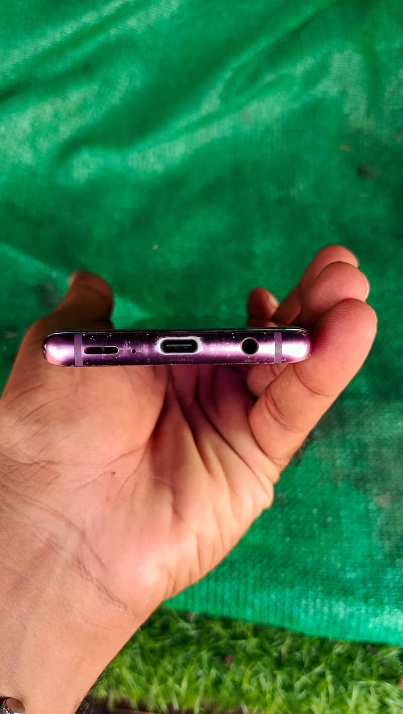 Samsung Mobile S9 4