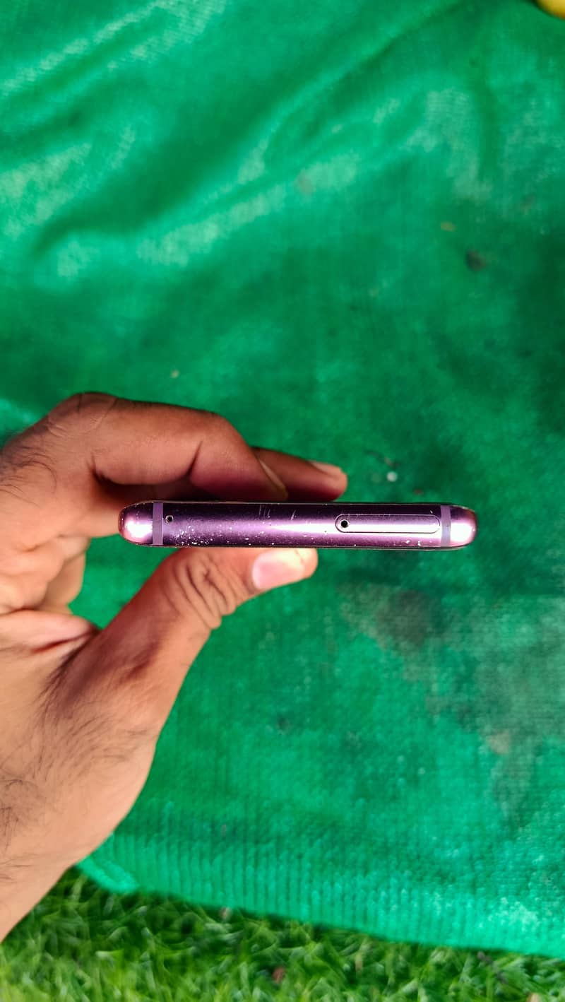 Samsung Mobile S9 6