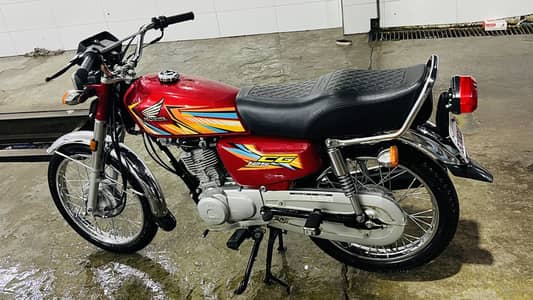Honda 125 2026 Model Condition 10/9.5 Red Colour