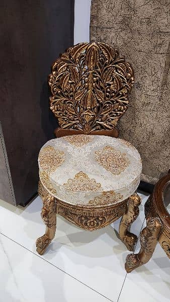 7 seats sofa and chairs with centre table 0