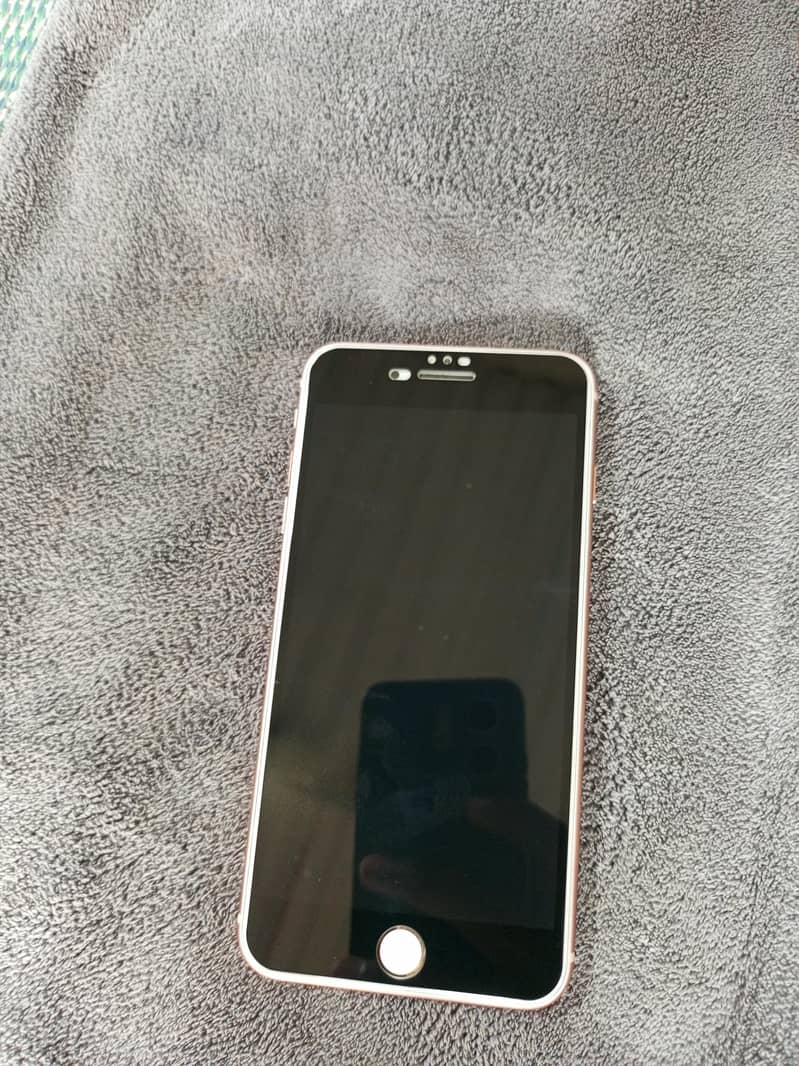 Apple iPhone 8 Plus 2