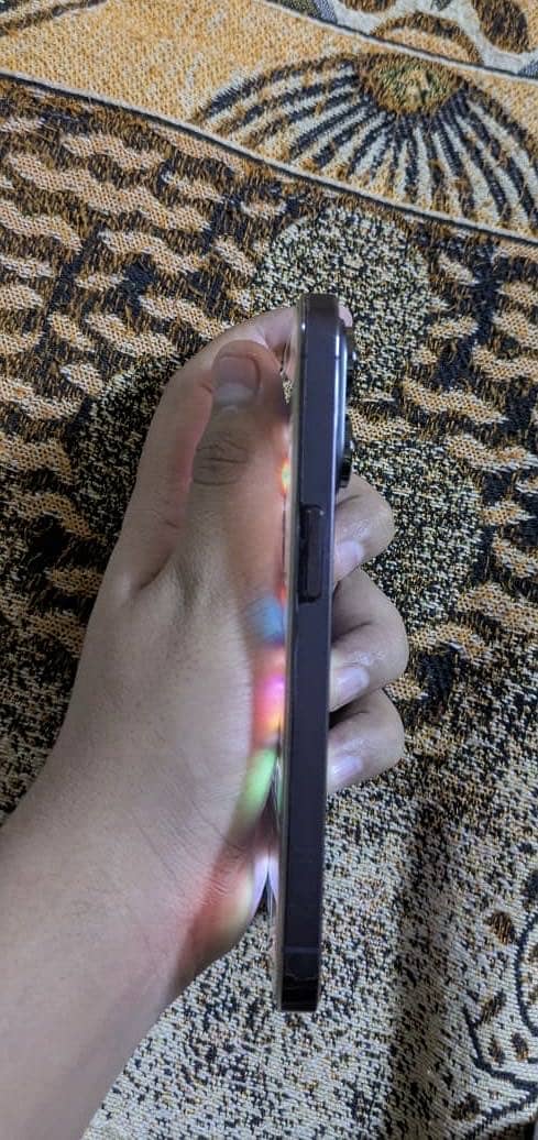 Apple iPhone 14 Pro 2