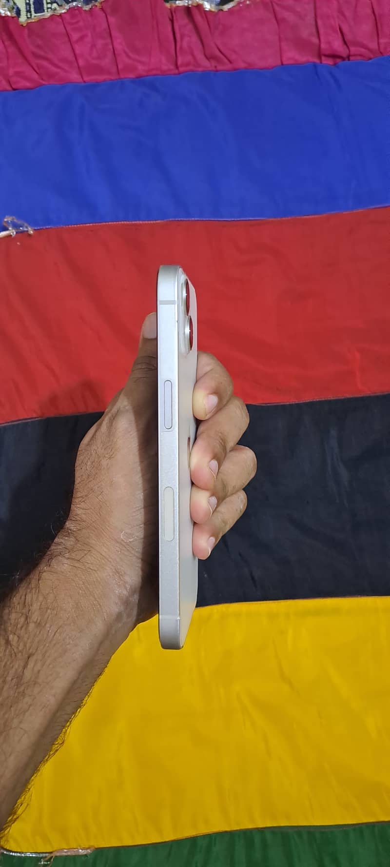 Apple iPhone 13 1