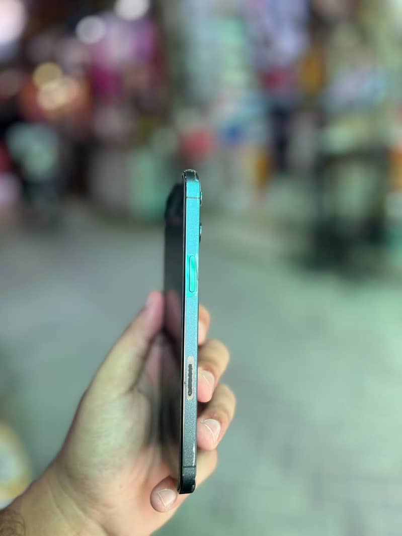 Apple iPhone 12 Pro Max 3