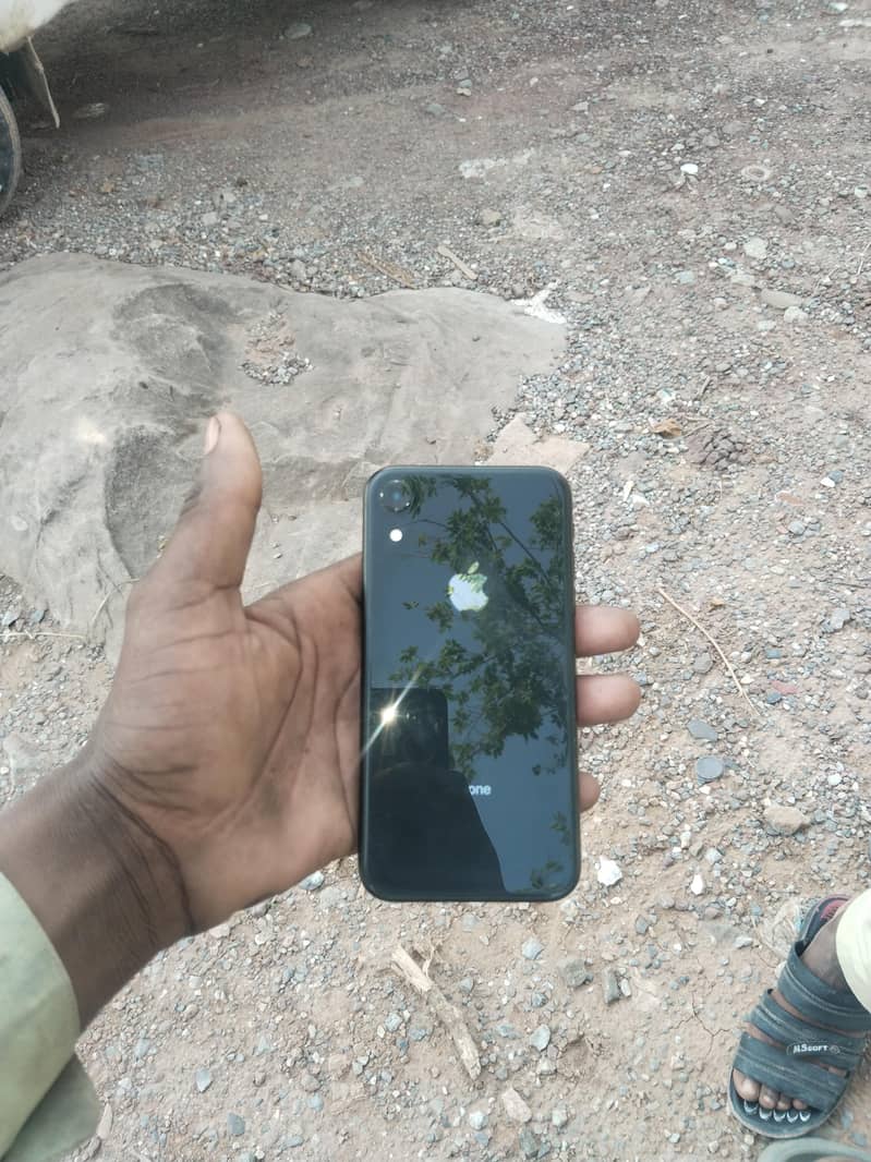 Apple iPhone XR 0