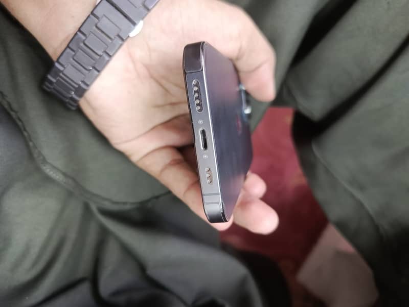 Apple iPhone 13 Pro 0