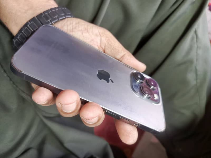 Apple iPhone 13 Pro 9