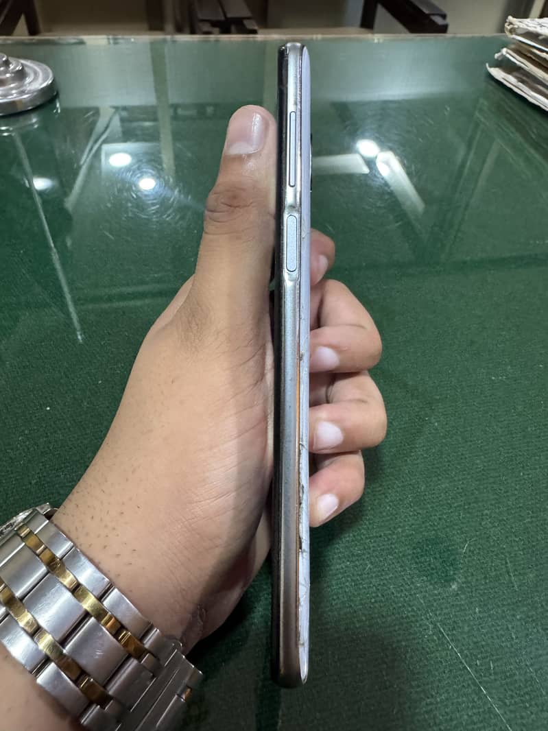 Xiaomi Redmi Note 9S 4