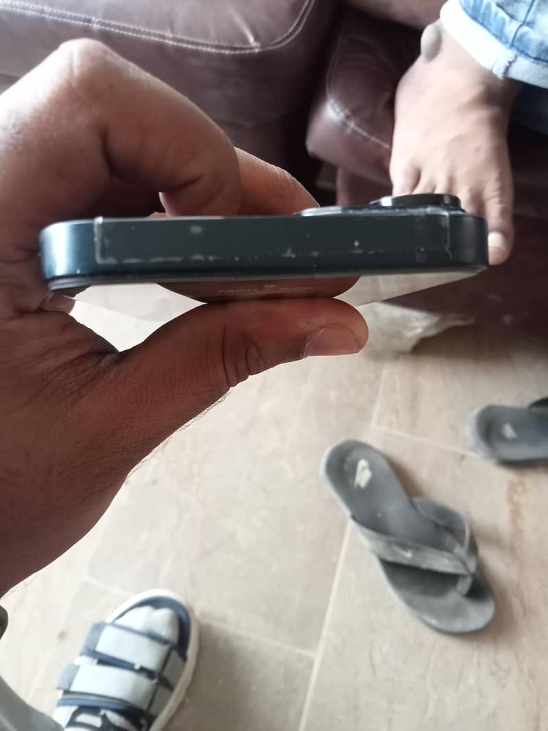 Apple iPhone 14 JV 6