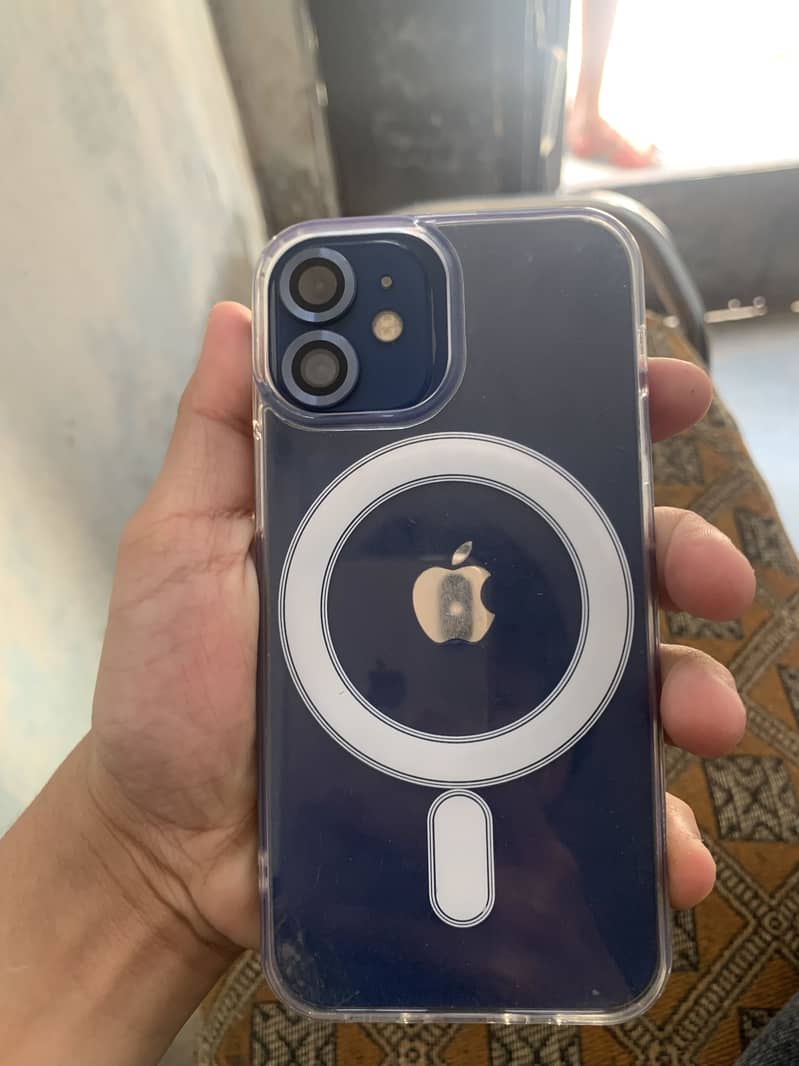 Apple iPhone 12 mini 0