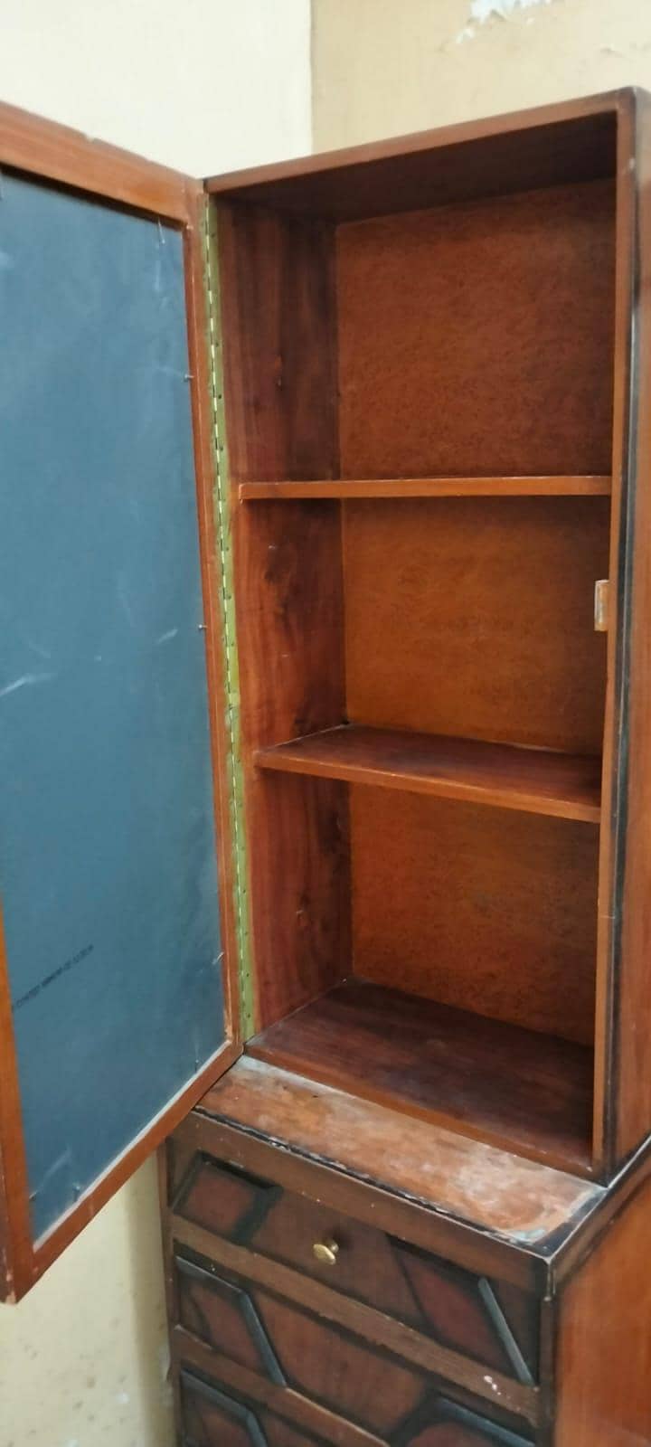 Dressing table for room 2