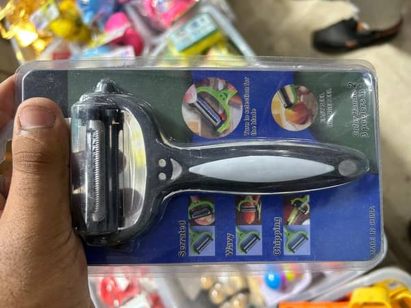 3 in 1 Stainless Steel Peeler – Rotatable Curvy, Straight & Wavy Blades | Vegetable, Potato, Orange & Fruit Cutter