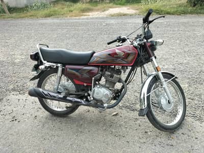 Honda 125 one hand use 2025 model for sale