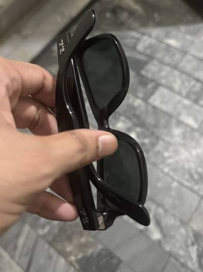 Ray-Ban Meta Smart Glasses Gen 1 Black Wayfarer (Like New / Imported)