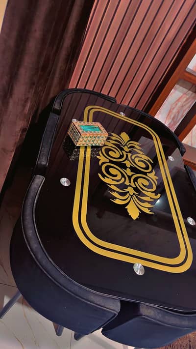 Dinning Table