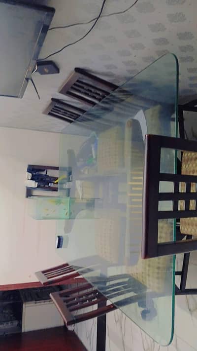 woden dining table with top glass